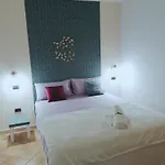 Terrazza Ladislao شقة